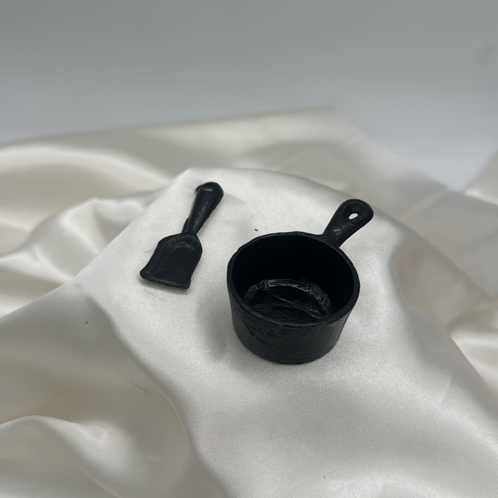 Cast Iron Miniature Saucepan/pot and Scoop
